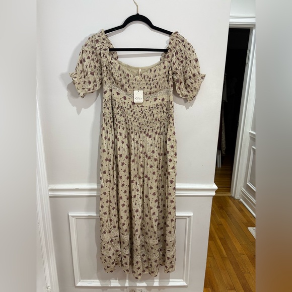NWT FREE PEOPLE SUMMER SMOCKED MIDI DRESS SIZE 6 - Picture 1 of 6